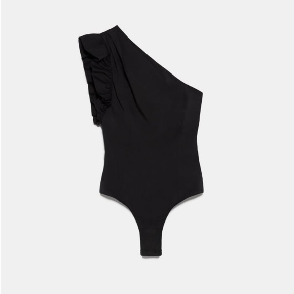 Zara Tops - ZARA one shoulder ruffle body suit!!